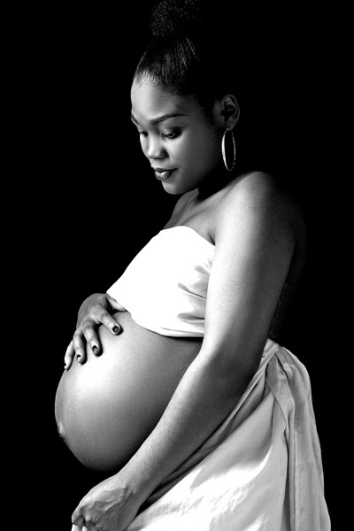 Black & White Maternity Photos